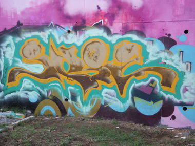 Graffiti Wall in Rom - Photo by skoe1 - skoe69, vs.