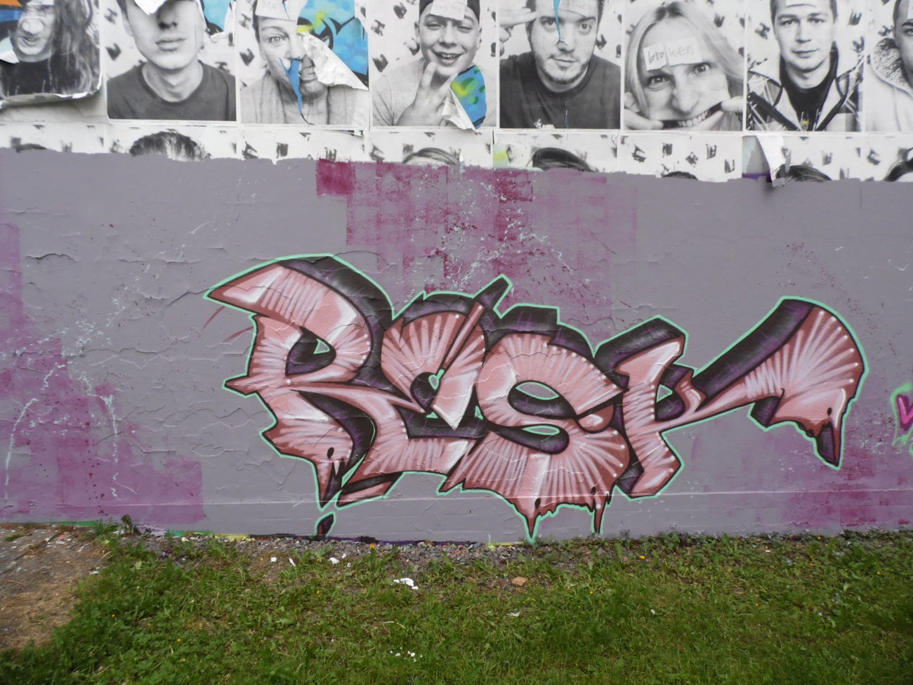 Graffiti Wall - Photo by skoe1