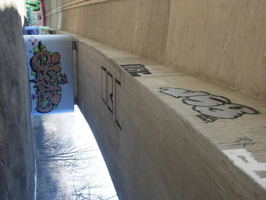 Graffiti Wall - Photo by skoe1