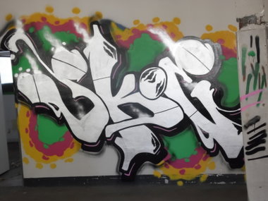 Graffiti Wall - Photo by skoe1