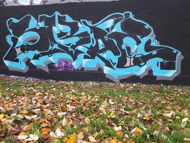 Graffiti Wall - Photo by skoe1