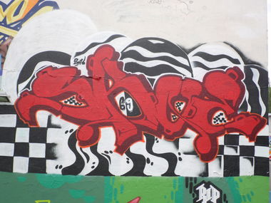 Graffiti Wall - Photo by skoe1