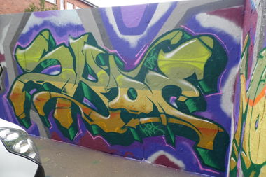 Graffiti Wall - Photo by skoe1