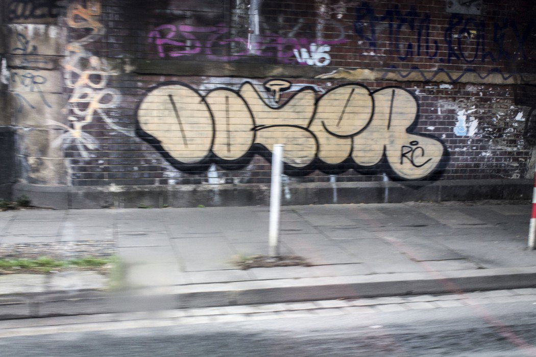 Graffiti Bombing in Dortmund - Photo by skordi - 44, Dozer, T-up