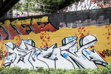 Graffiti Wall in Dortmund - Photo by skordi - Butan, Hansa, crew (2013)