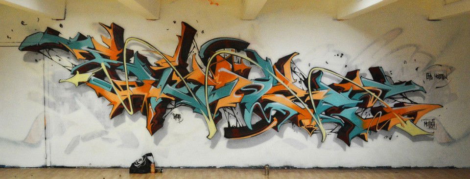 Graffiti Wall - Photo by skore (2013)