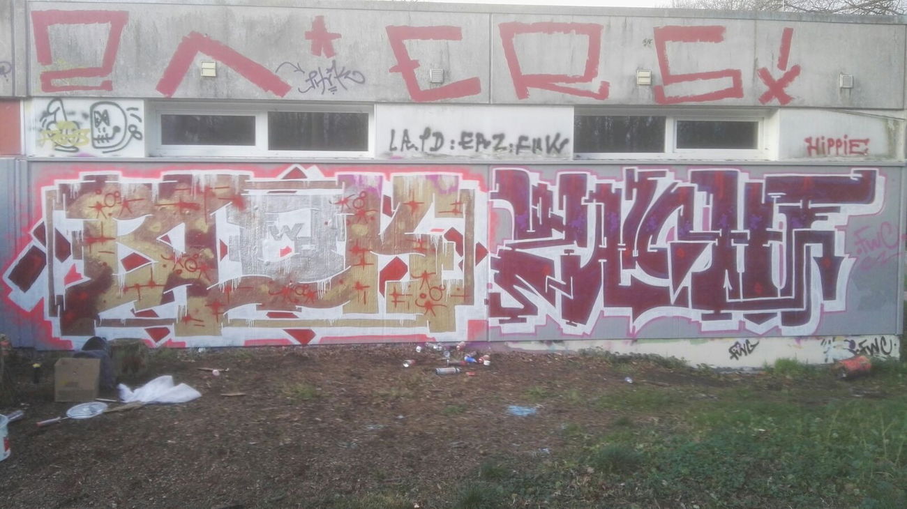 Graffiti Wall in Oldenburg - Photo by skroten - Blok, Zucht, FWC (2015)