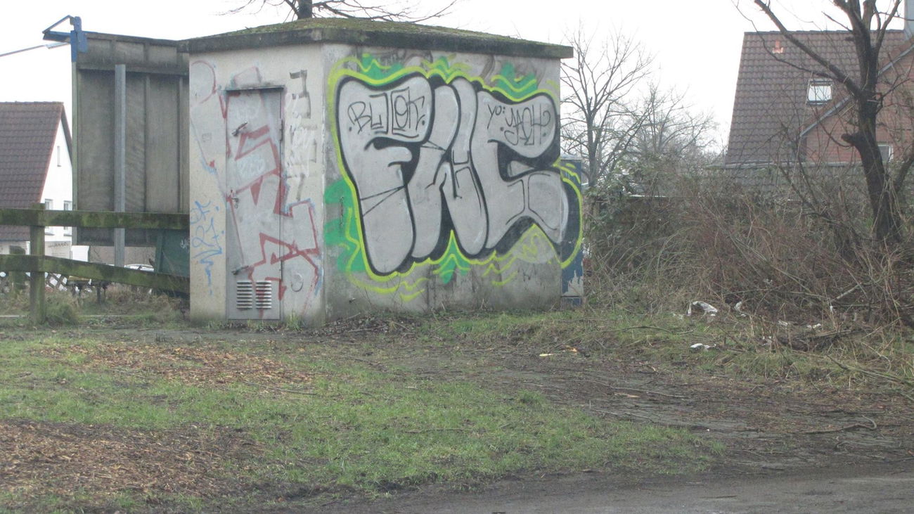 Graffiti Bombing in Oldenburg - Photo by skroten - FWC (2016)