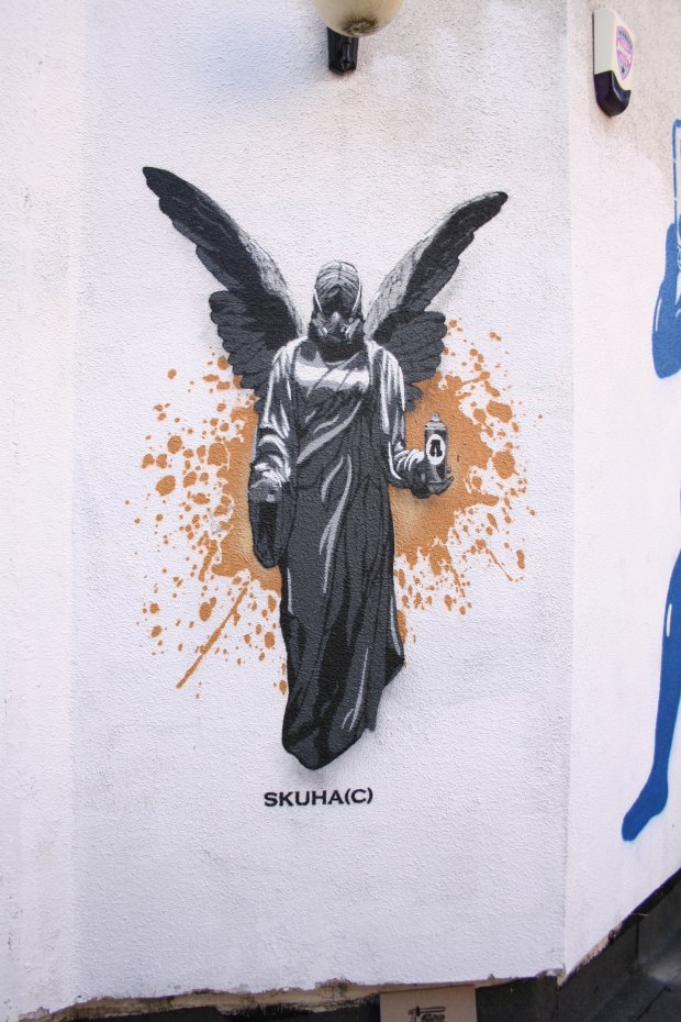 Graffiti Street Art in Warsaw - Photo by skuha - skuha, szablon, d?em (2012)