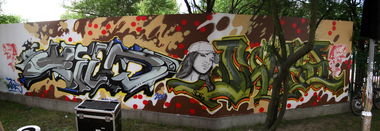 Graffiti Wall in Warsaw - Photo by skuha - skuha, weed, dra? (2011)
