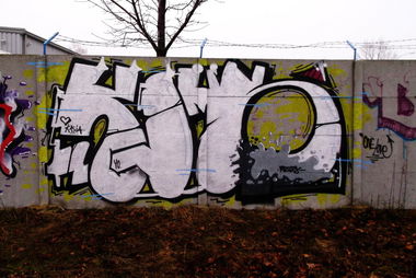 Graffiti Wall - Photo by smOkers3 - KOMS (2013)
