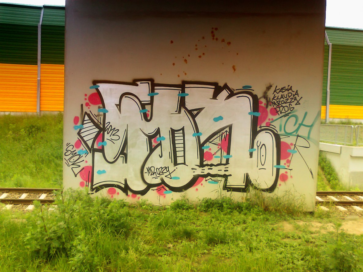 Graffiti Wall - Photo by smOkers3 - smok. (2013)