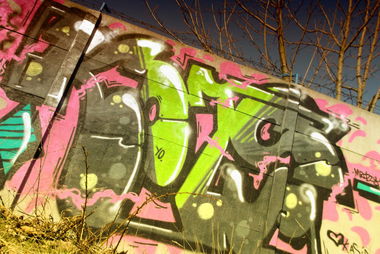 Graffiti Wall - Photo by smOkers3 - koms (2014)