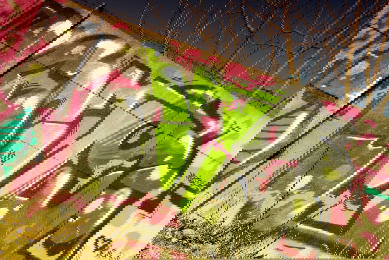 Graffiti Wall - Photo by smOkers3 - koms (2014)