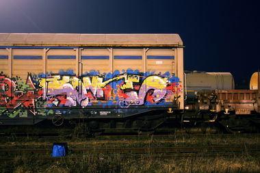 Graffiti Train - Photo by smOkers3 - koms (2014)