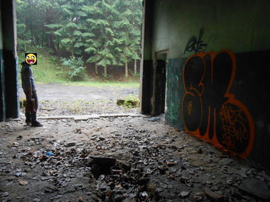 Graffiti Bombing - Photo by smez - smez