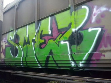 Graffiti Train - Photo by smez - smez (2015)