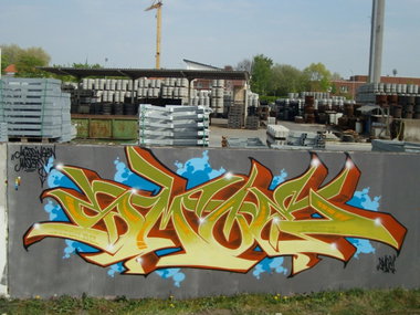Graffiti Wall - Photo by smoe - smoe (2007)