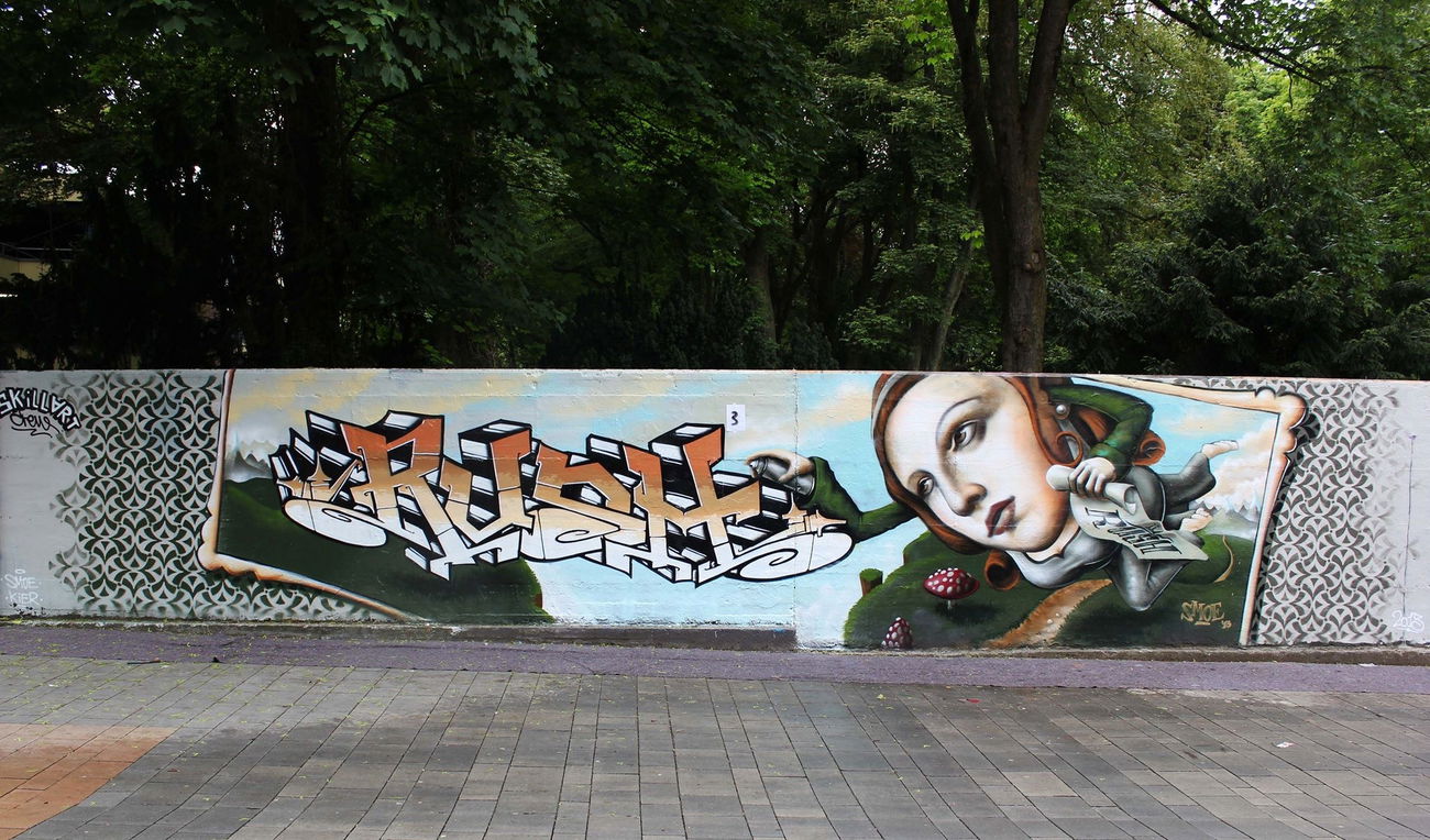Graffiti Photo by smoe - smoe, kier, skillart (2014)