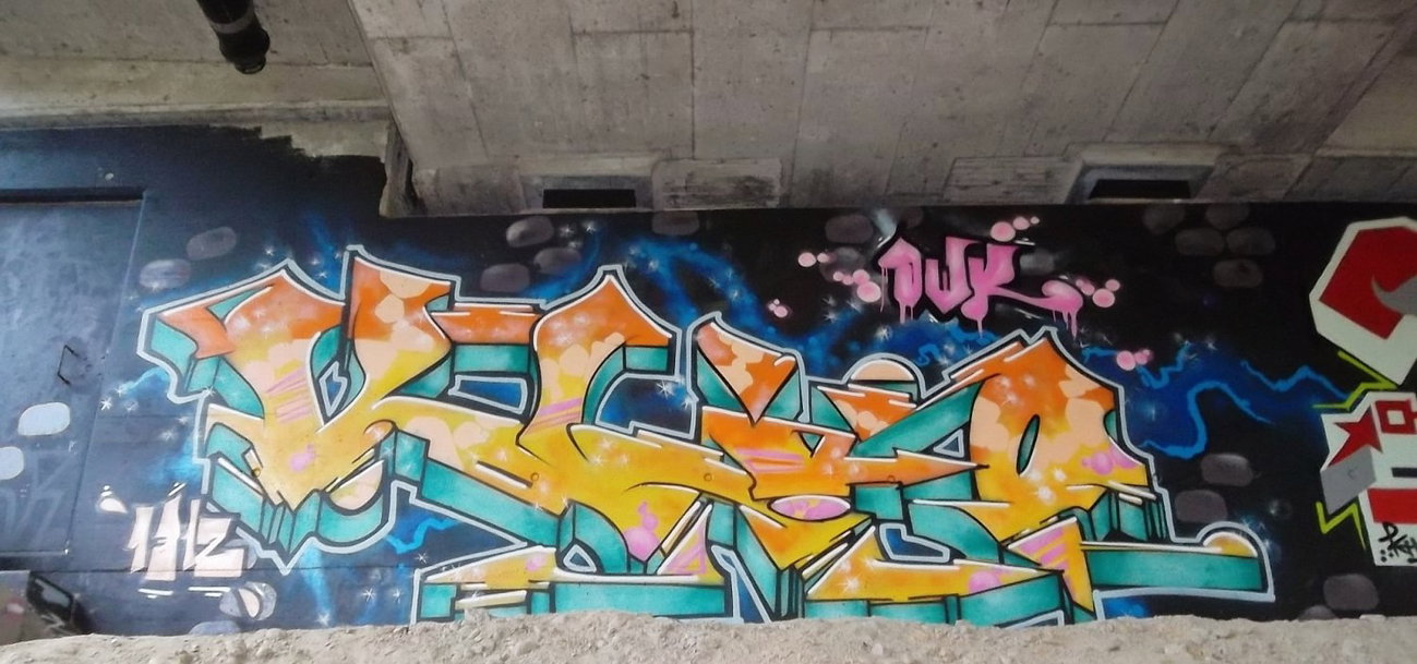 Graffiti Wall - Photo by smokealot - klio