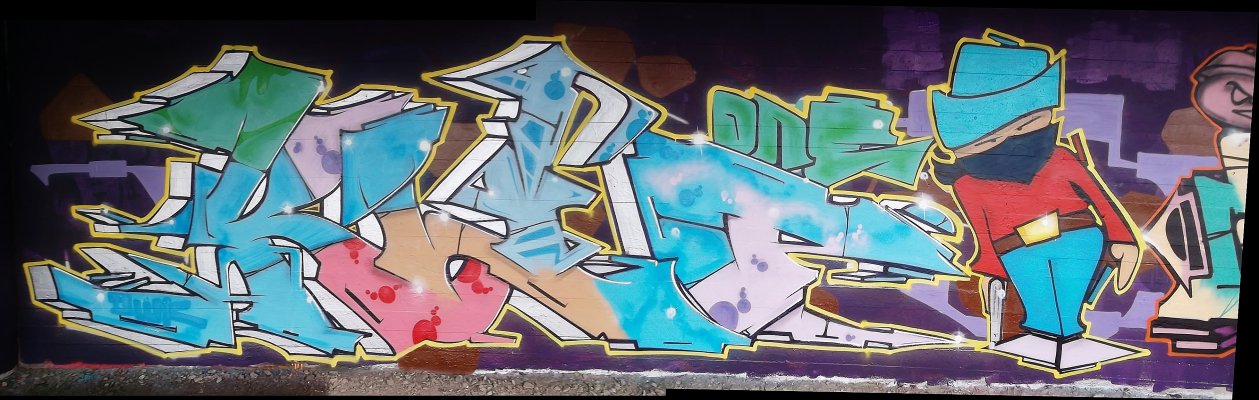 Graffiti Wall - Photo by smokealot - klio