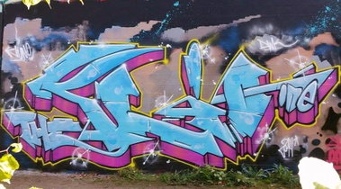 Graffiti Wall - Photo by smokealot - klio