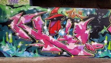 Graffiti Wall - Photo by smokealot - klio