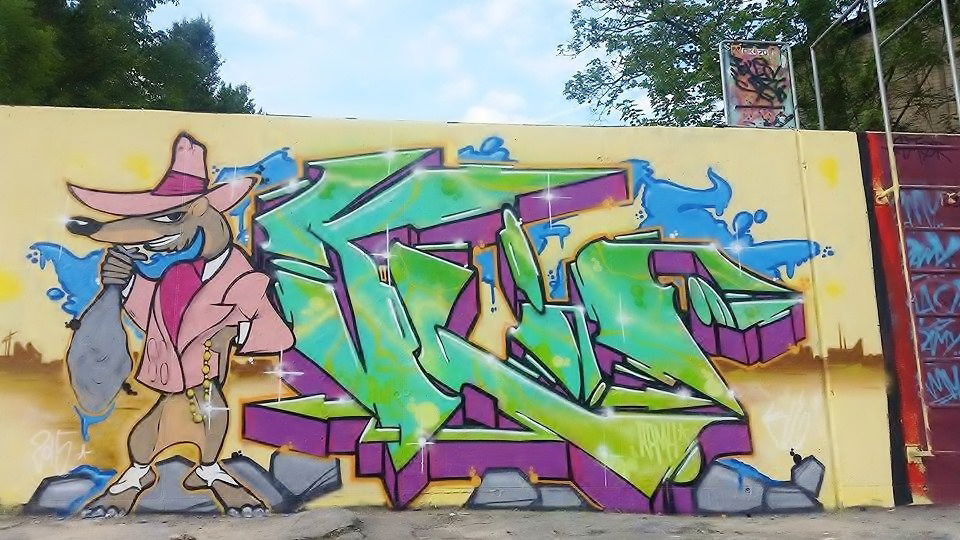 Graffiti Wall - Photo by smokealot - klio