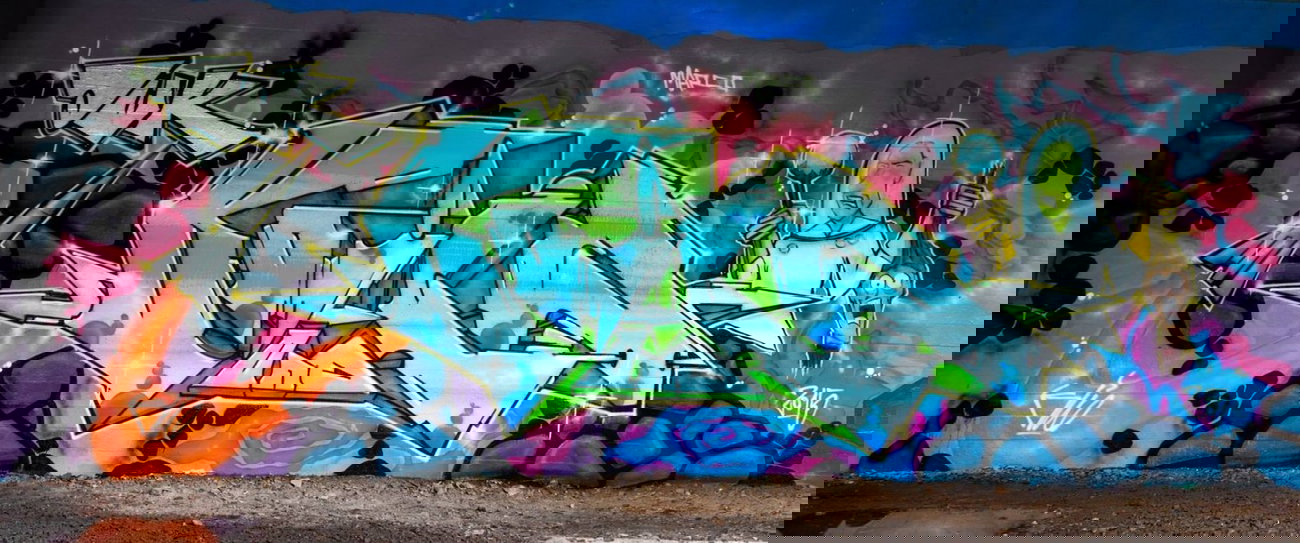 Graffiti Wall - Photo by smokealot - koile, klio