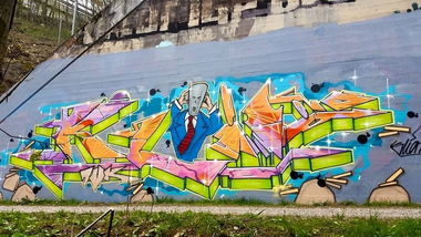 Graffiti Wall - Photo by smokealot - klio