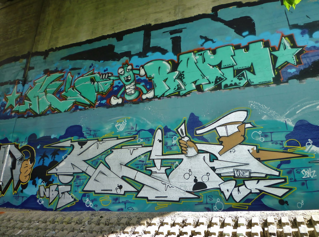 Graffiti Wall - Photo by smokealot - klio