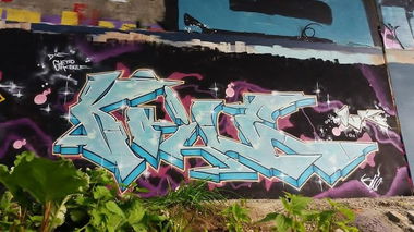 Graffiti Wall - Photo by smokealot - klio, koile