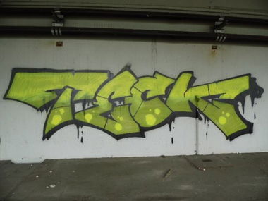 Graffiti Wall in HAMBURG - Photo by snaqq - teck (2013)