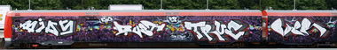 Graffiti Train in hamburg - Photo by snaqq - true, bust, wholecar (2012)