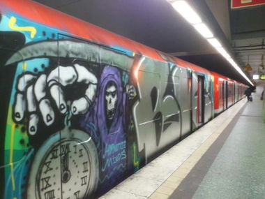 Graffiti Train in HAMBURG - Photo by snaqq - blitzkrieg, bk