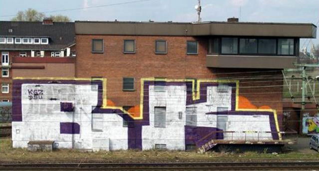 Graffiti Wall in Hamburg Veddel - Photo by snaqq - bk, blitzkrieg