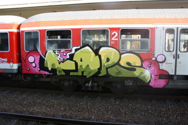 Graffiti Train - Photo by snaqq - TAPS, MOSES