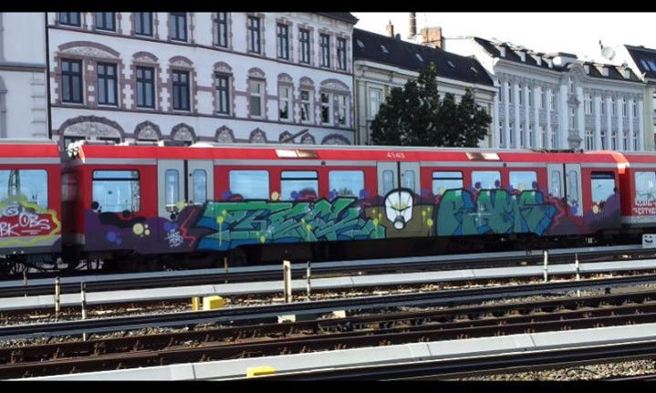 Graffiti Train in HAMBURG - Photo by snaqq - bk, teck, rams