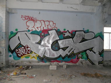 Graffiti Wall in Simferopol - Photo by sneg - sneg (2013)
