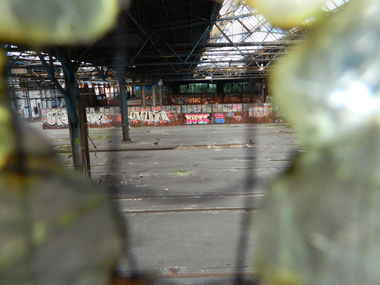 Graffiti Wall - Photo by snekkerz - jons, kose