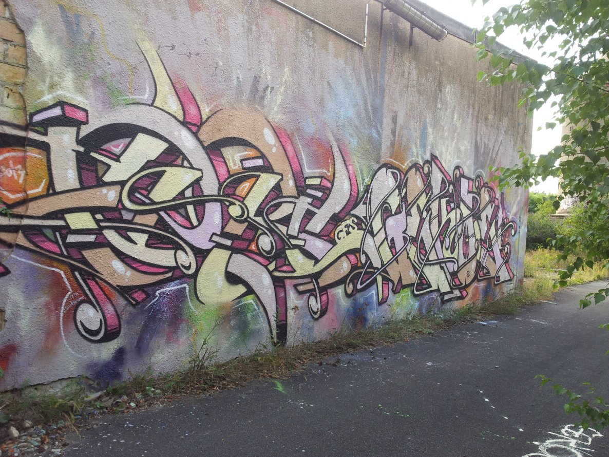 Graffiti Wall in Duisburg - Photo by snekkerz - ferc, gekoe, gfs (2013)