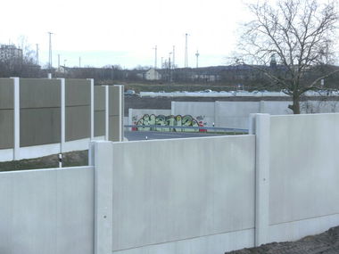 Graffiti Wall in Duisburg - Photo by snekkerz - hanz (2013)