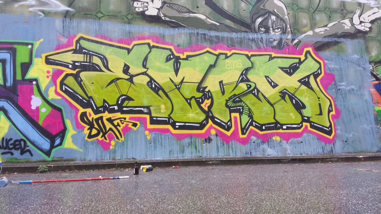 Graffiti Wall - Photo by snickers - srf (2015)