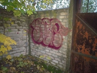 Graffiti Wall - Photo by sobahone