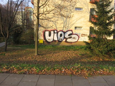 Graffiti Bombing - Photo by soiu (2013)