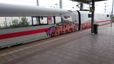 Graffiti Train - Photo by soks