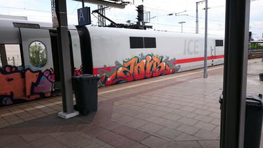 Graffiti Train - Photo by soks