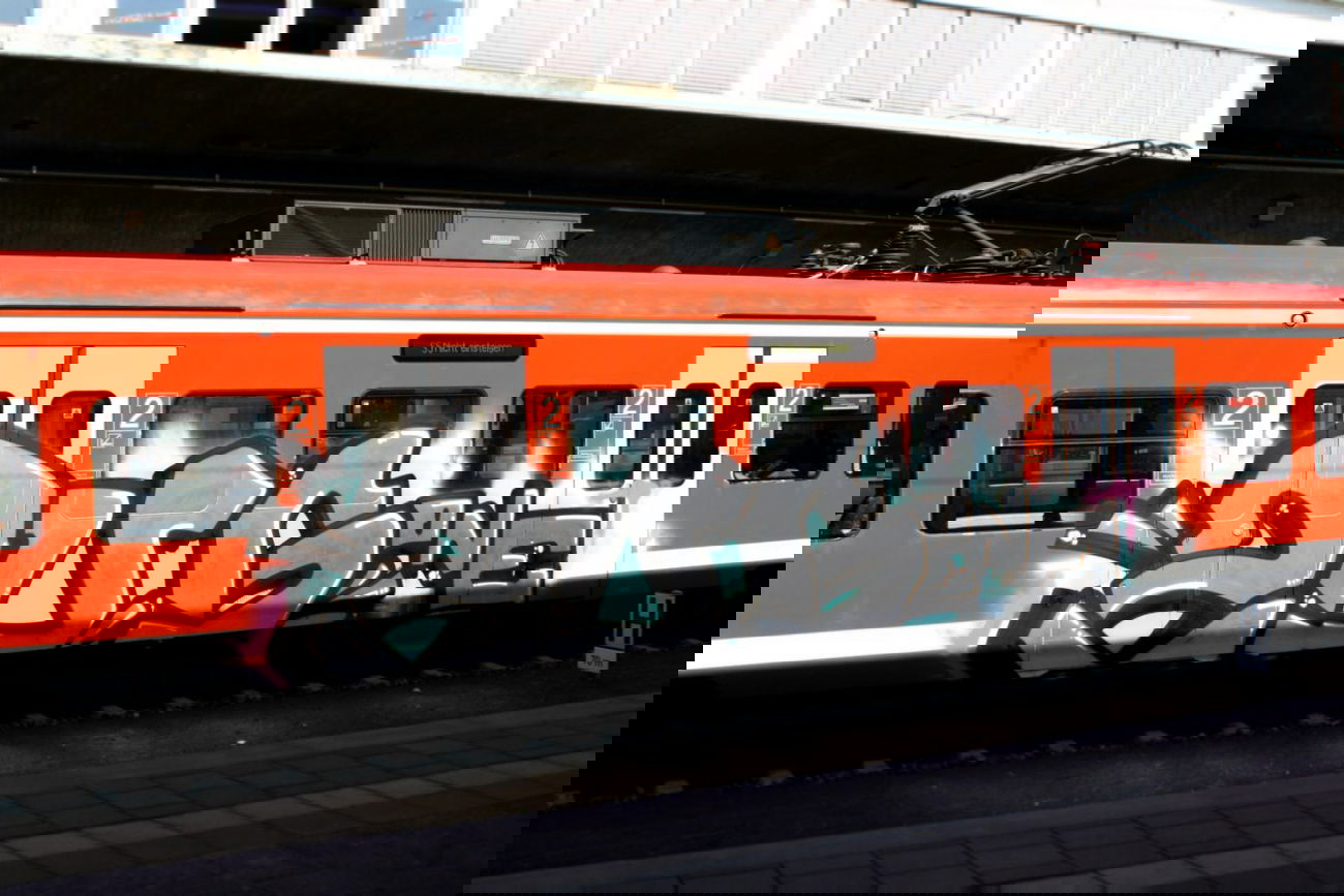 Graffiti Train - Photo by solaplexus - Zug, one