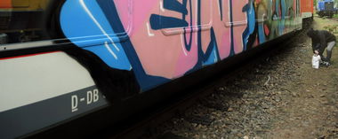 Graffiti Train - Photo by solaplexus