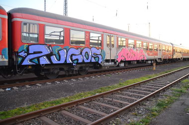 Graffiti Wall - Photo by solaplexus - zugos, nosir, jvs